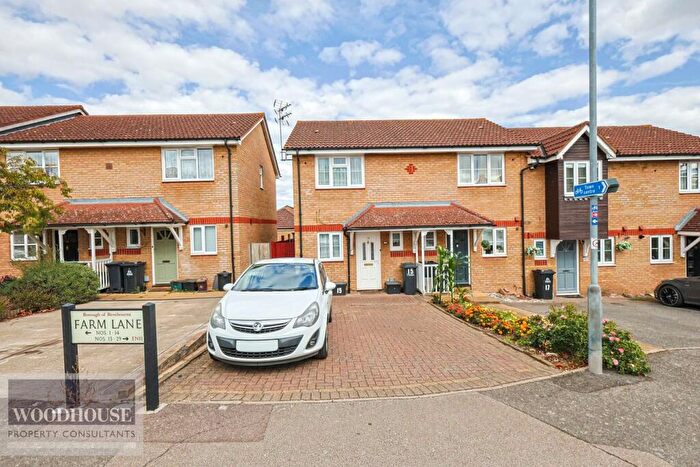 2 Bedroom End Of Terrace House To Rent In Farm Lane, Hoddesdon, EN11