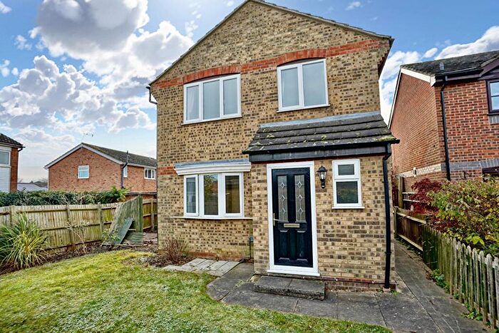3 Bedroom Detached House To Rent In Alnwick Court, Eynesbury, St. Neots, PE19