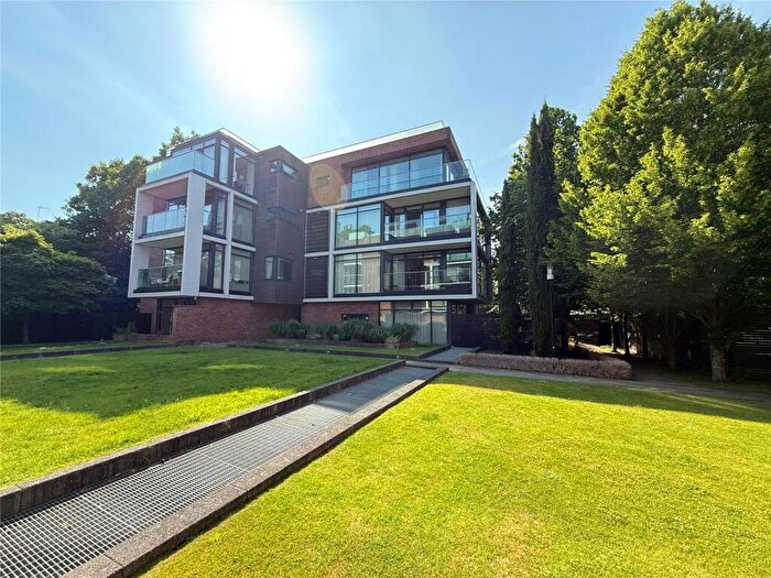 2 Bedroom Apartment For Sale In Barlow Moor Road, Didsbury, M20