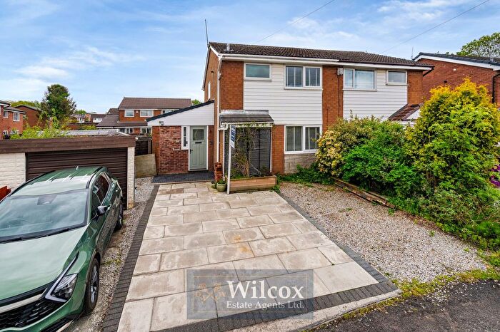 3 Bedroom Semi-Detached House For Sale In Rutland Close, Little Lever, BL3