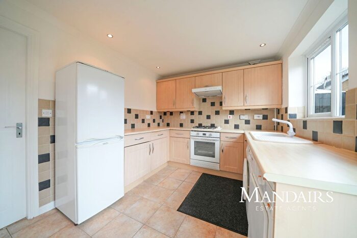 3 Bedroom Detached House For Sale In Swan Gardens, Eastfield, Peterborough, PE1