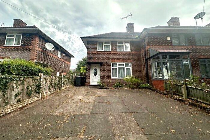 3 Bedroom Semi-Detached House To Rent In Durley Road, Birmingham, B25