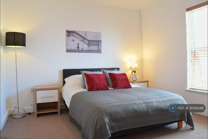 2 Bedroom Flat To Rent In West Street, Crewe, CW1