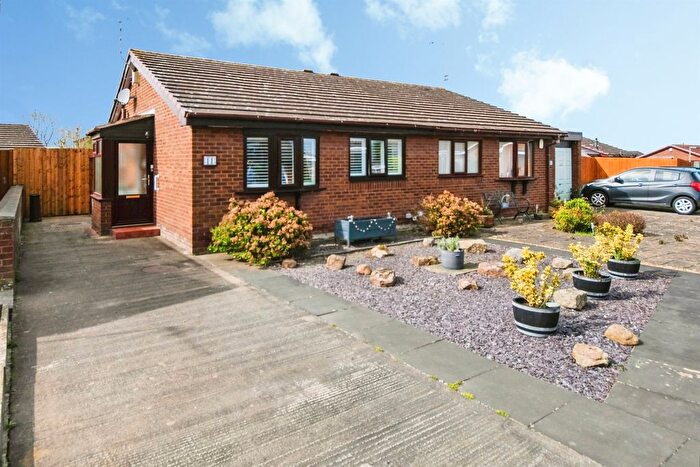 2 Bedroom Semi-Detached Bungalow For Sale In Oakmere Drive, Wirral, CH49