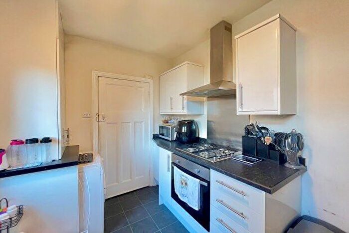 2 Bedroom Flat To Rent In Addycombe Terrace, Newcastle Upon Tyne, NE6