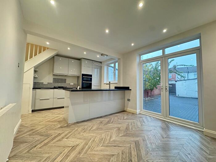 3 Bedroom Terraced House For Sale In Rosebery Avenue, Portsmouth, PO6