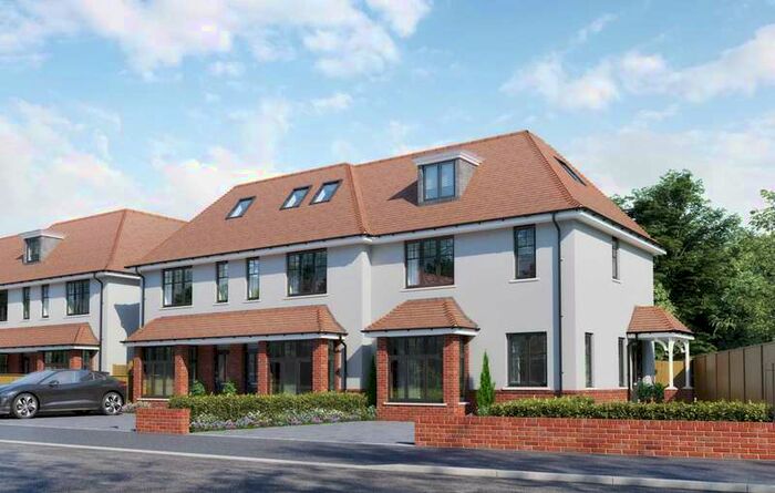 3 Bedroom Town House To Rent In Thistledene, Thames Ditton, KT7