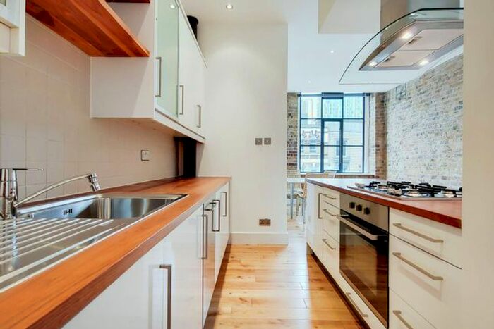 2 Bedroom Flat To Rent In Thrawl Street, Spitalfields, London, E1