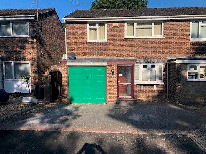 3 Bedroom Semi-Detached House To Rent In Woodside Road, North Baddesley, Southampton, Hampshire, SO52