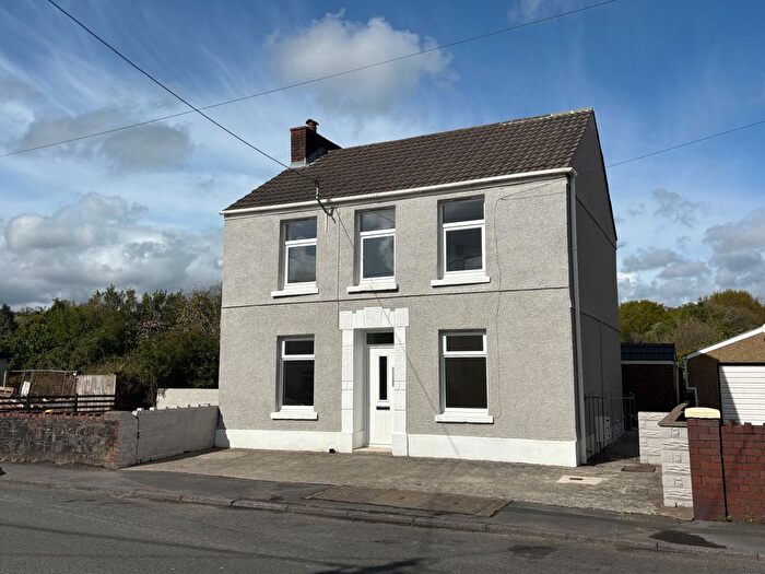 4 Bedroom Detached House For Sale In Cwmfelin Road, Llanelli, SA14