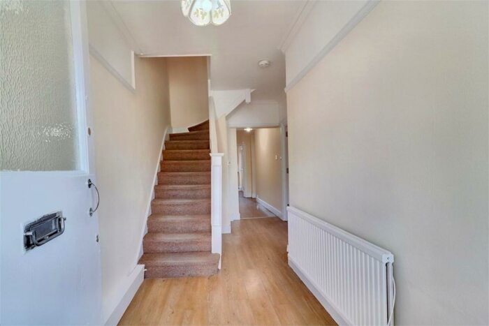 5 Bedroom Semi-Detached House To Rent In Castleton Avenue, Wembley, HA9
