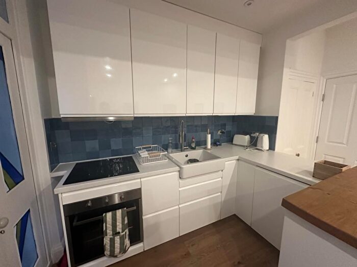 1 Bedroom Maisonette To Rent In Park Road, Barnet, EN5