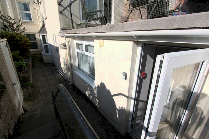 1 Bedroom Flat To Rent In Alma Road, Plymouth, PL3