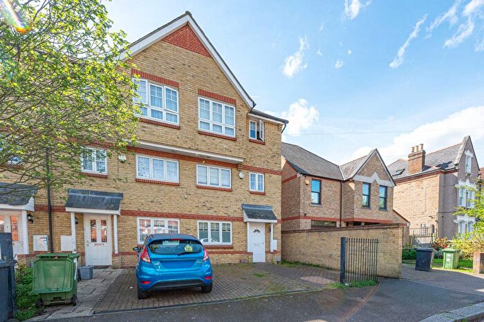 4 Bedroom End Terrace House For Sale In Vancouver Road, Forest Hill, London, SE23