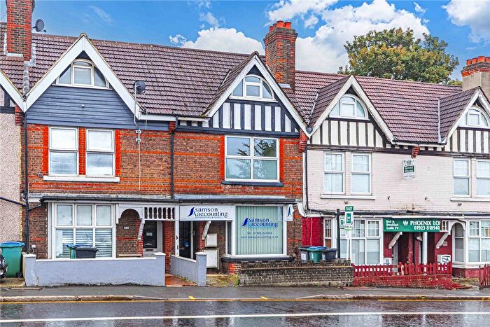 2 Bedroom Flat To Rent In St. Albans Road, Watford, Hertfordshire, WD24