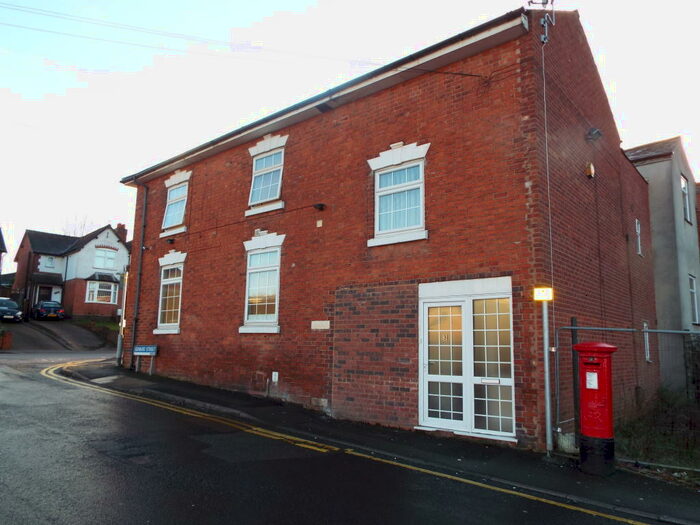 2 Bedroom Flat To Rent In Bromsgrove Road, Redditch, B97