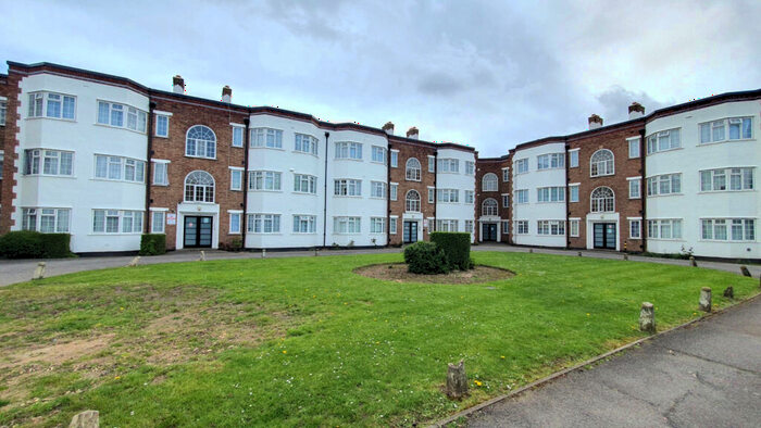 2 Bedroom Flat To Rent In Church Lane, Kingsbury, NW9