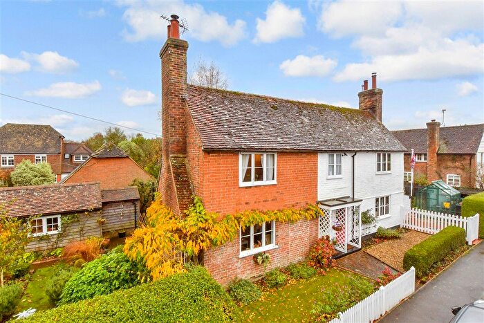 2 Bedroom Semi Detached House For Sale In Regent Street, Rolvenden, Kent, TN17