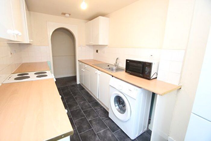 2 Bedroom Flat To Rent In Denmilne Street, Glasgow, G34