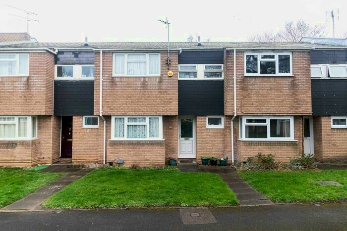 3 Bedroom Terraced House To Rent In Robin Hood Close, Farnborough, GU14