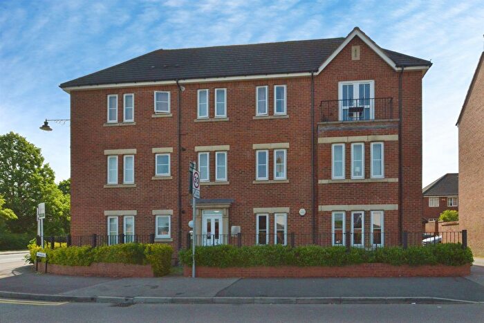 1 Bedroom Flat For Sale In Summerlin Drive, Woburn Sands, Milton Keynes, MK17