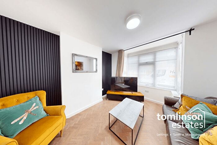 6 Bedroom Detached House To Rent In Highfield Road, Dunkirk, Nottingham, NG7