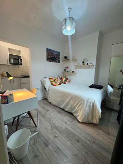 Studio To Rent In Camden High Street, London, NW1