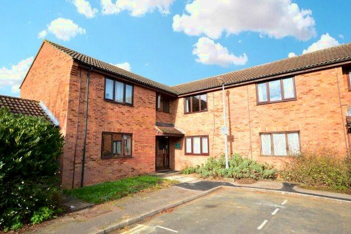 Studio To Rent In Corrie Road, Cambridge CB1