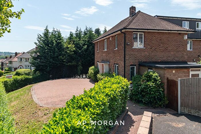 3 Bedroom Semi-Detached House For Sale In The Broadway, Dudley, West Midlands, DY1