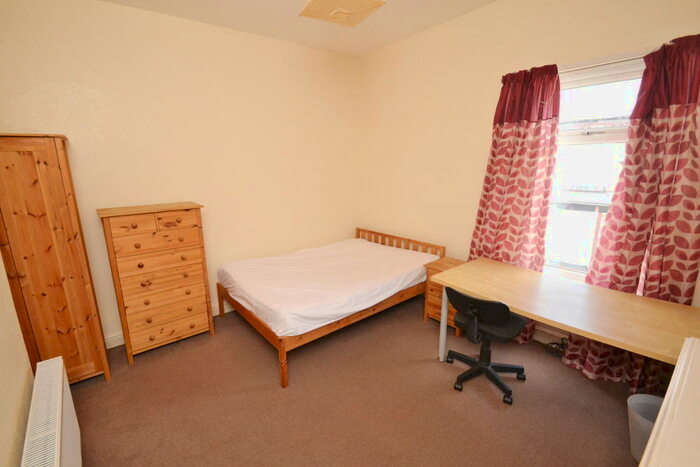 3 Bedroom Terraced House To Rent In Newlyn Street, Rusholme, Manchester, M14