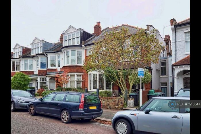 1 Bedroom Flat To Rent In Elms Avenue, London, N10