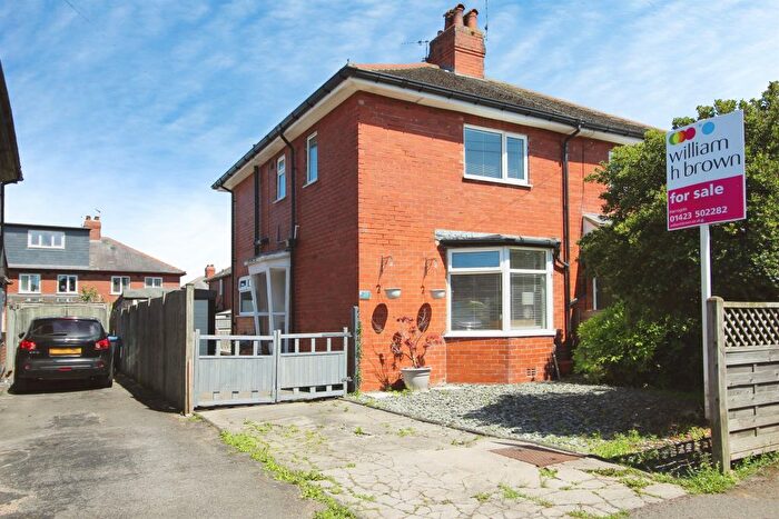 3 Bedroom Semi Detached House For Sale In St. Johns. Road, Harrogate, HG1