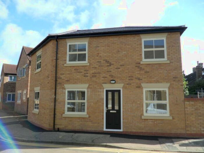 2 Bedroom Flat To Rent In Towler Street, Peterborough, PE1