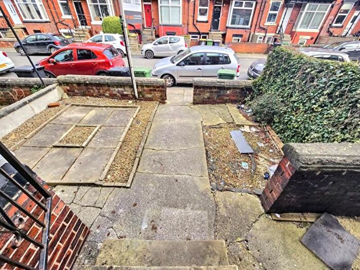 3 Bedroom Terraced House For Sale In Trelawn Avenue, Headingley, Leeds, LS6