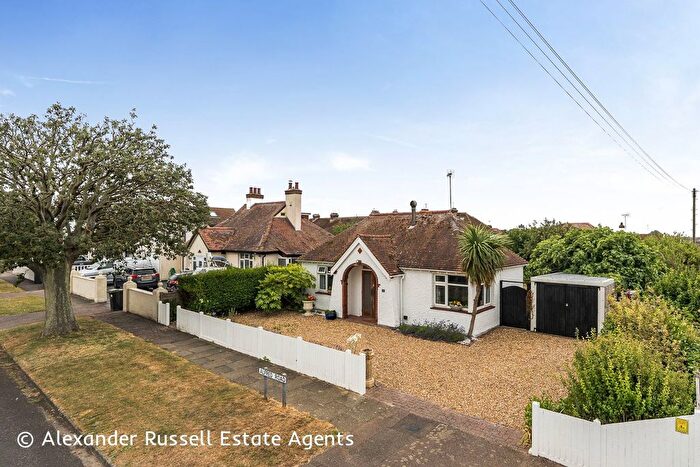 3 Bedroom Bungalow For Sale In Alfred Road, Birchington, CT7