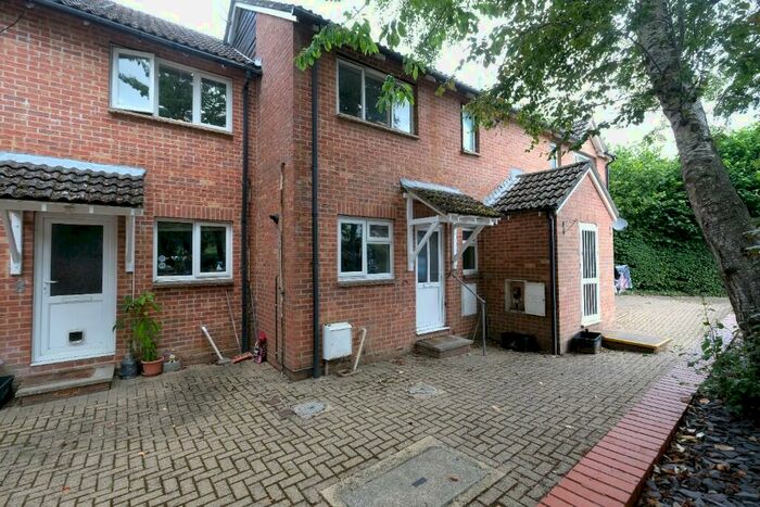 1 Bedroom Flat To Rent In The Quantocks, SO45