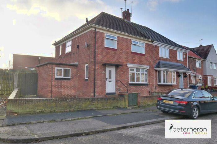 3 Bedroom Semi-Detached House To Rent In Riddings Road, Hylton Red House, Sunderland, SR5