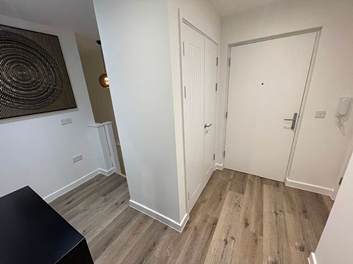 2 Bedroom Flat To Rent In Lower Brook Street, Ipswich, IP4