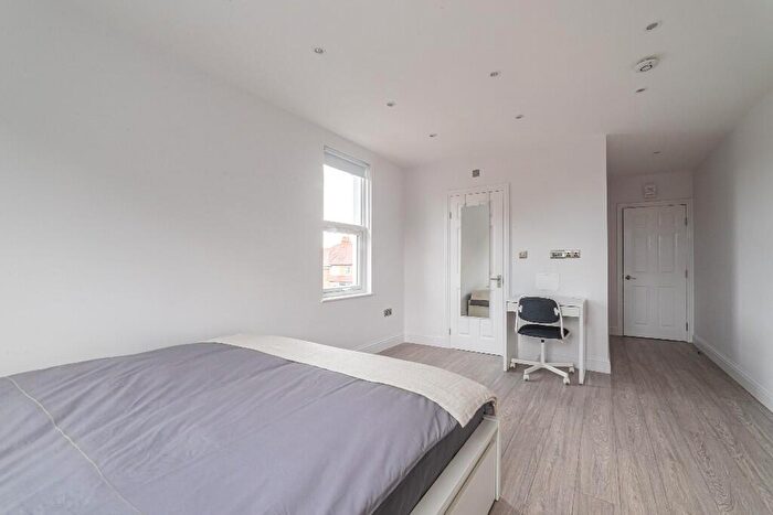 1 Bedroom House Of Multiple Occupation To Rent In Harrow View, Harrow, Middlesex, HA1