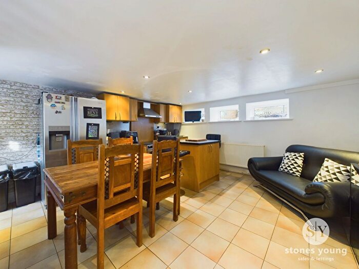 2 Bedroom Cottage For Sale In West View Place, Blackburn, BB2