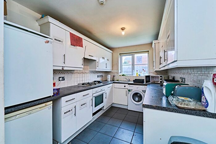 5 Bedroom Town House For Sale In Hospital Street, Walsall, WS2