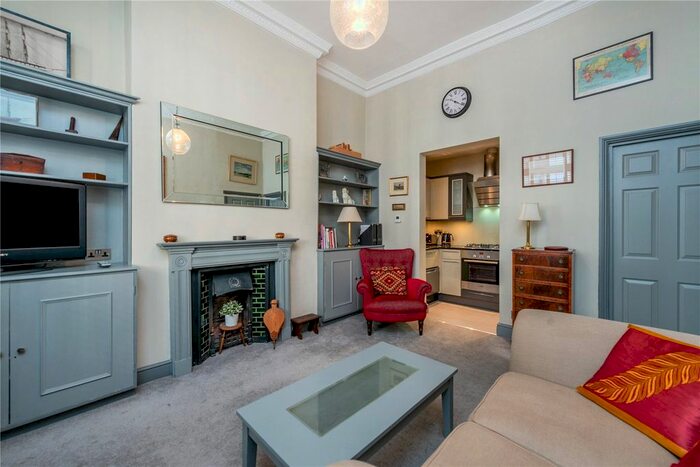 2 Bedroom Flat To Rent In Cumberland Street, London, SW1V