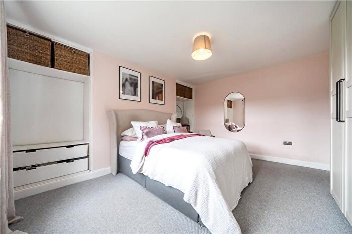 2 Bedroom Maisonette For Sale In Malcolm Close, Oakfield Road, Penge, London, SE20