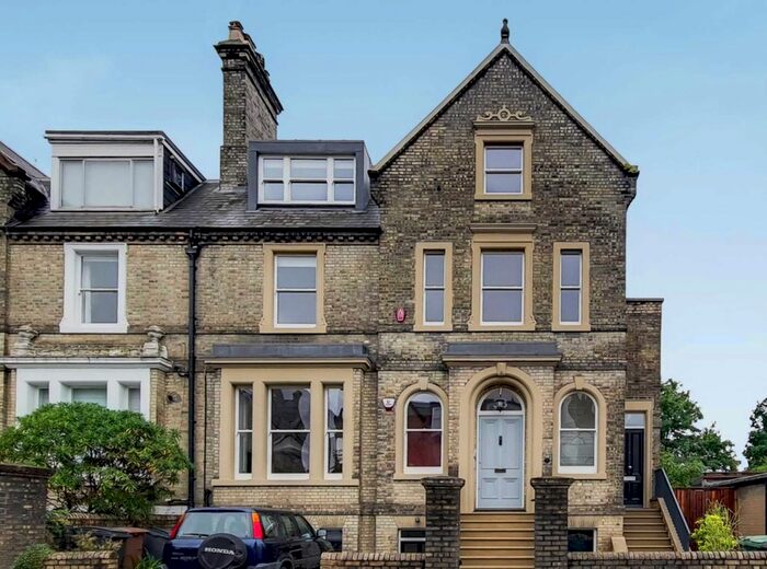 5 Bedroom Maisonette To Rent In Hampstead Lane, Highgate, N6