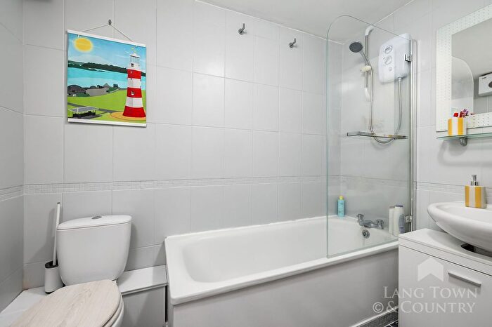 1 Bedroom Flat For Sale In Grand Parade, The Hoe, Plymouth, PL1