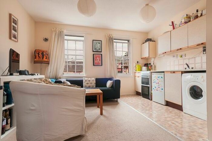 1 Bedroom Flat To Rent In Websters Lands Edinburgh United Kingdom, EH1