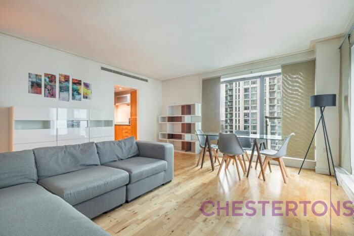 2 Bedroom Flat To Rent In Discovery Dock Apartments East, South Quay Square, E14