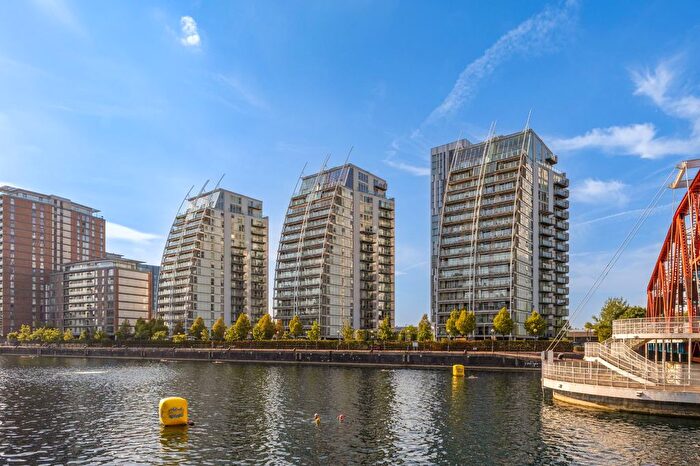 3 Bedroom Flat For Sale In N V Building, The Quays, Salford, Greater Manchester, M50