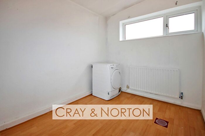 4 Bedroom End Of Terrace House To Rent In Kempton Walk, Croydon, CR0