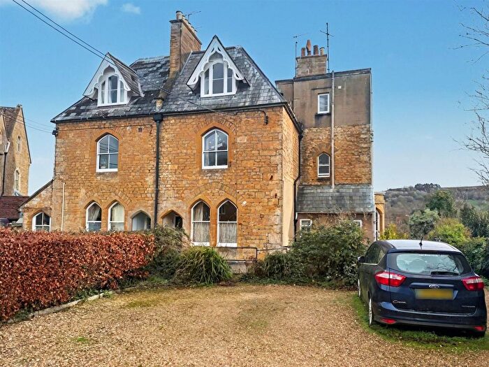 2 Bedroom Flat To Rent In St Andrews Road, Bridport, DT6